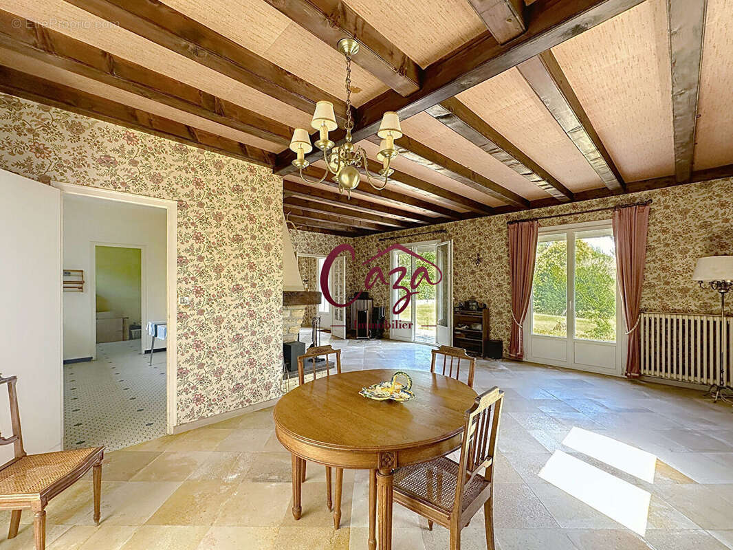 Maison à CAMBLANES-ET-MEYNAC