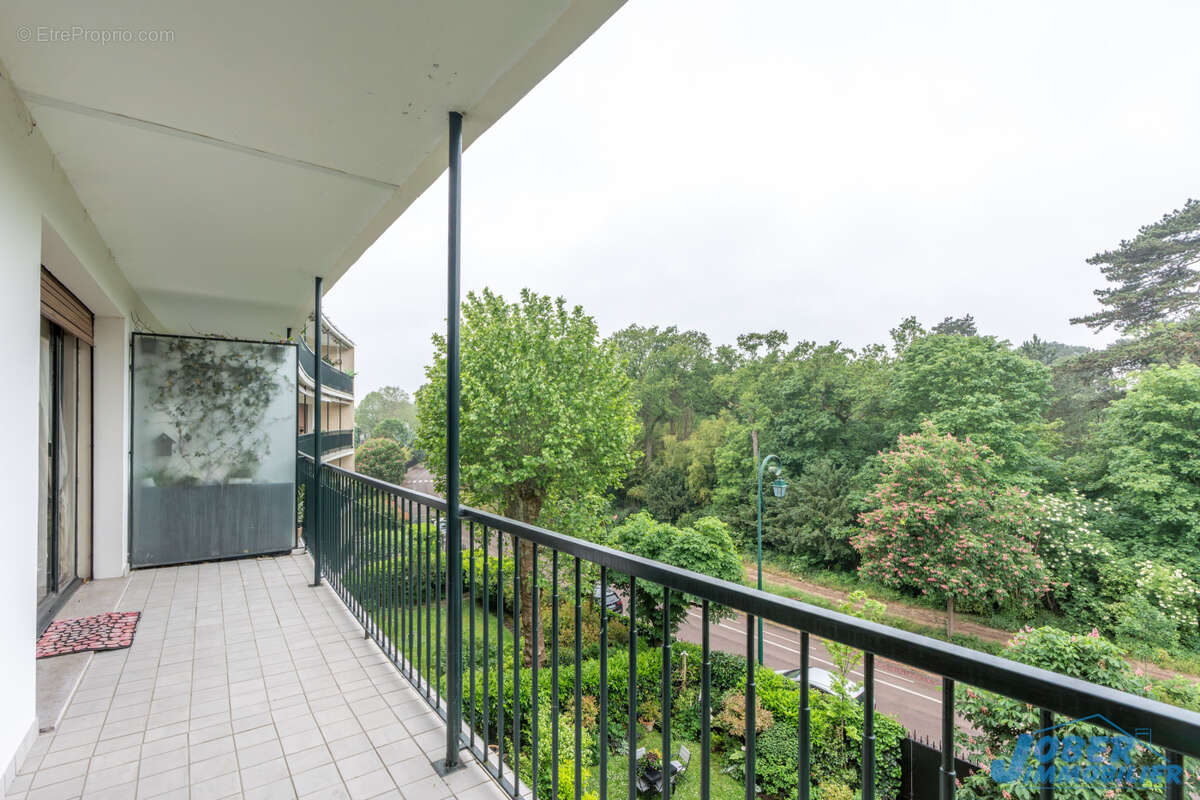 Appartement à NOGENT-SUR-MARNE