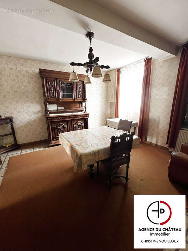 Maison à LES BORDES