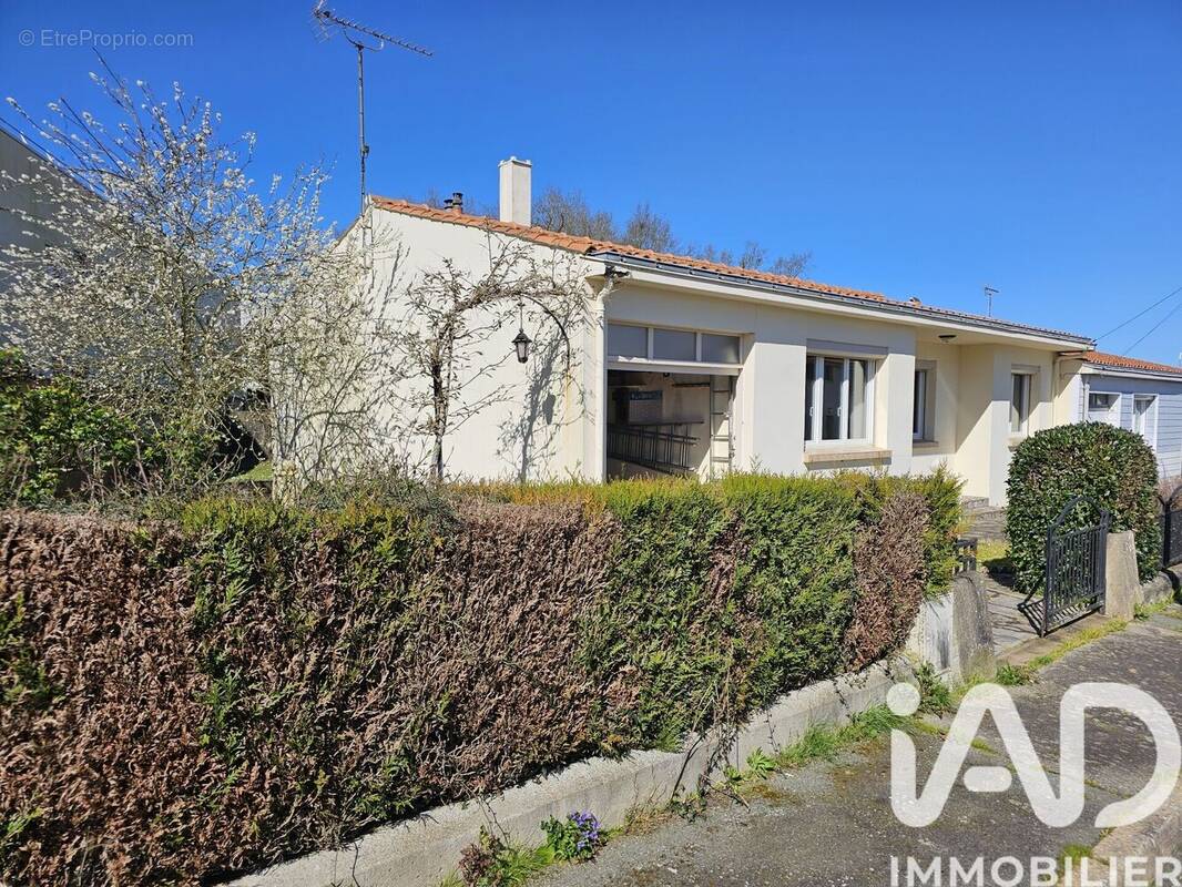 Photo 1 - Maison à LA ROCHE-SUR-YON