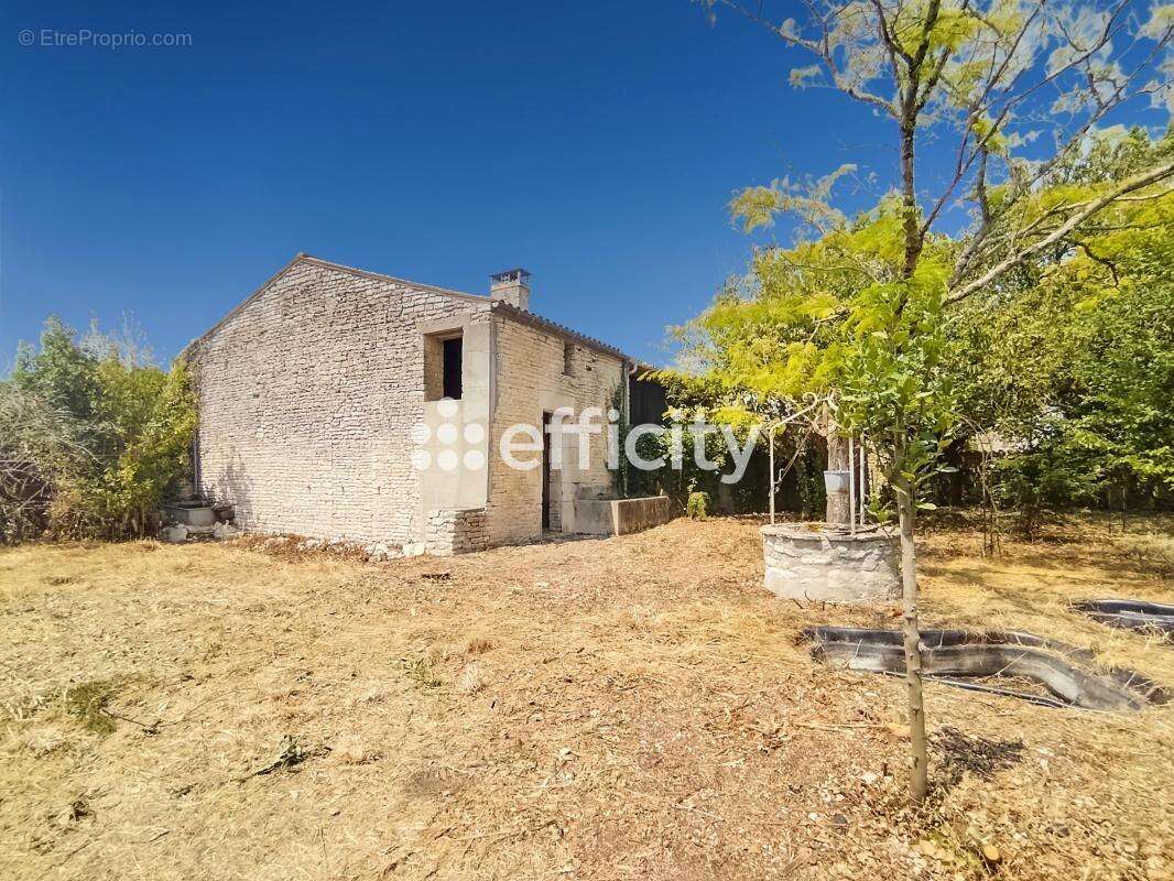 Maison 5 pièces 181 m² à vendre à Ferrieres (17170) - photo 18