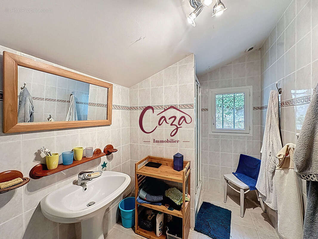 Maison à SAINT-CAPRAIS-DE-BORDEAUX