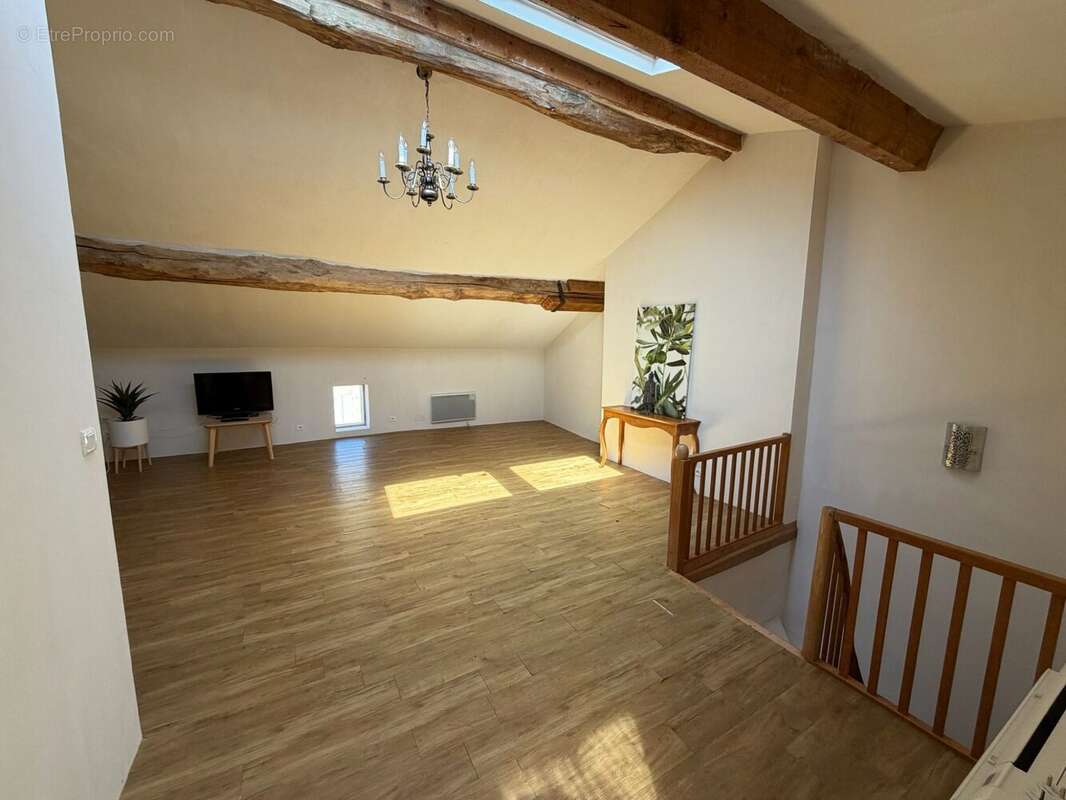 Maison 187 m² à Valence  - photo 9