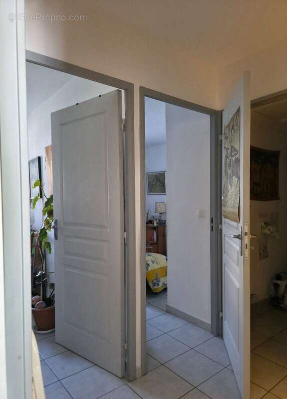 Appartement à CLARENSAC