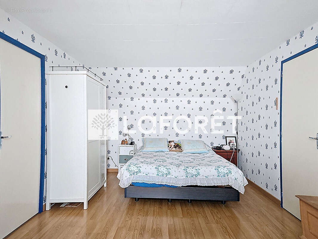 Maison à MOISSY-CRAMAYEL