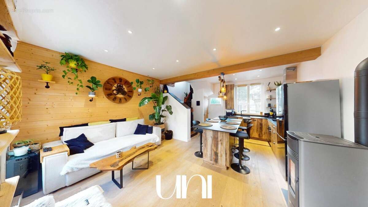 Maison à OUISTREHAM