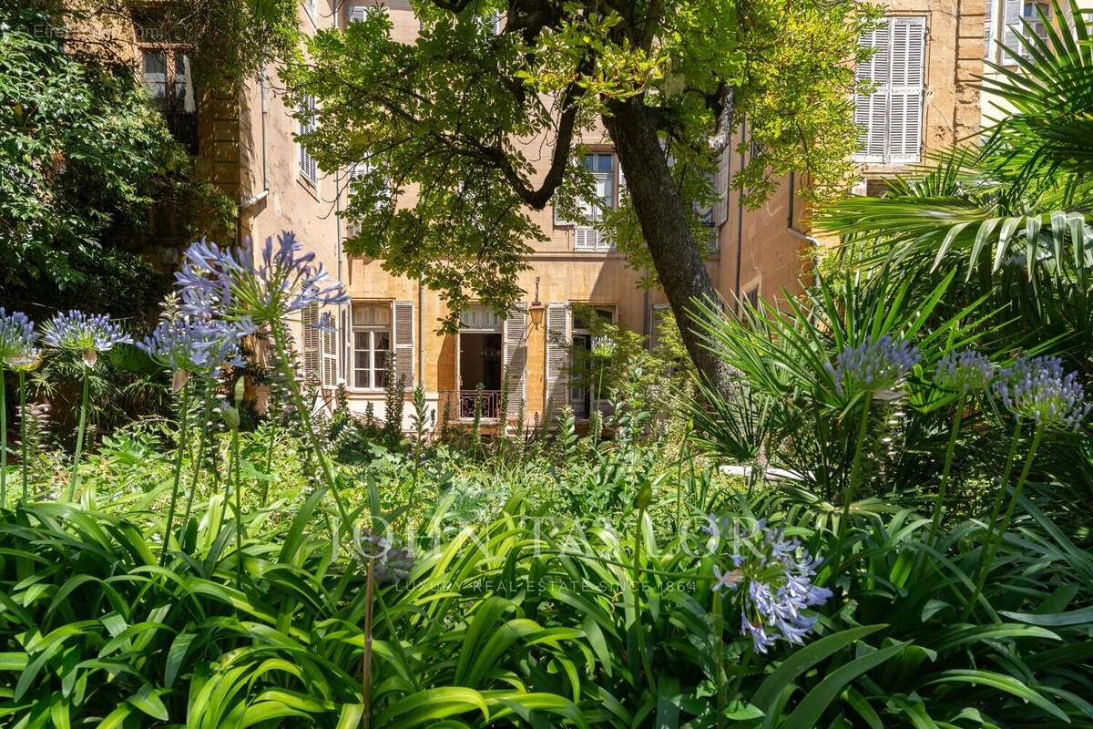 Appartement d'exception avec jardin et piscine au cœur du quartier Mazarin - photo 4
