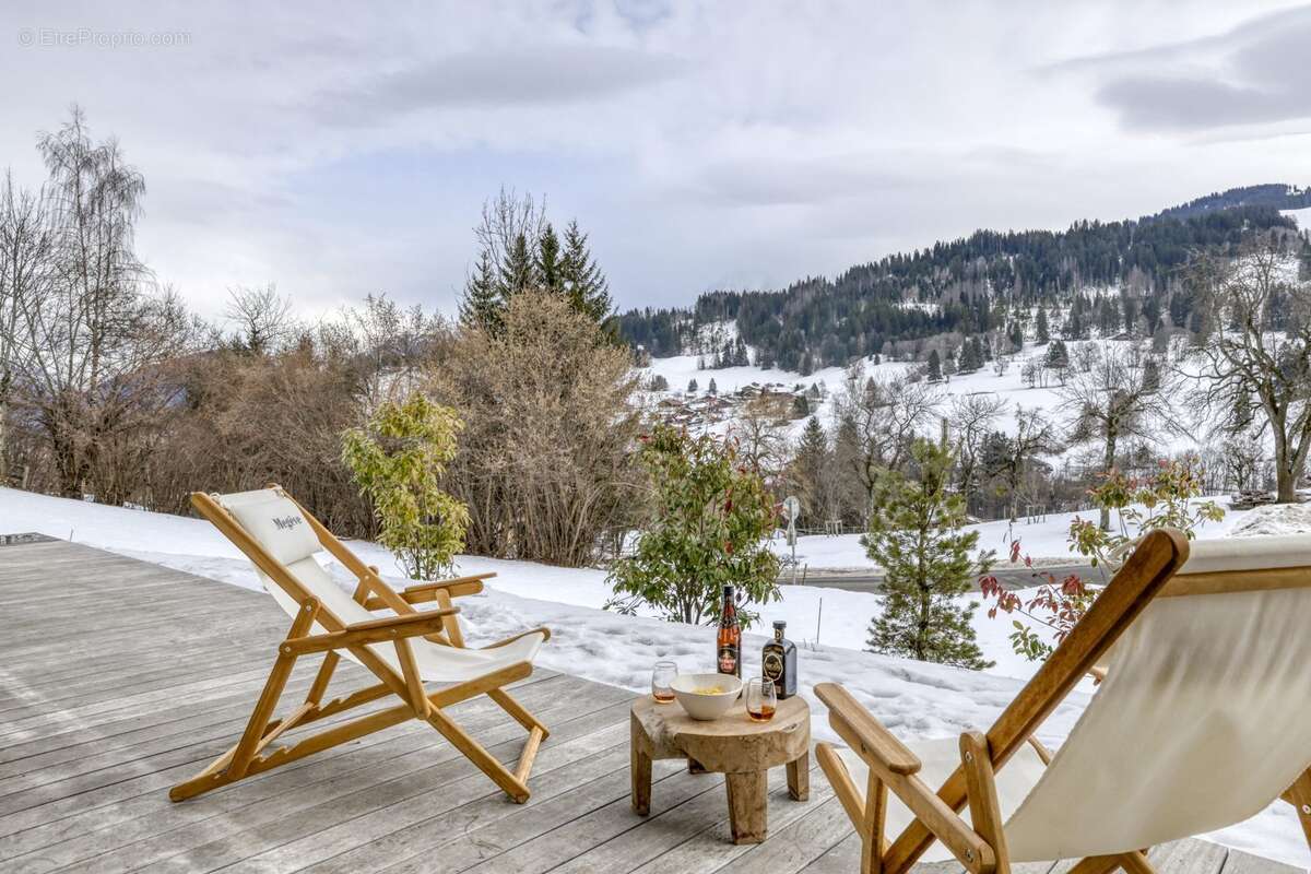 Maison à DEMI-QUARTIER