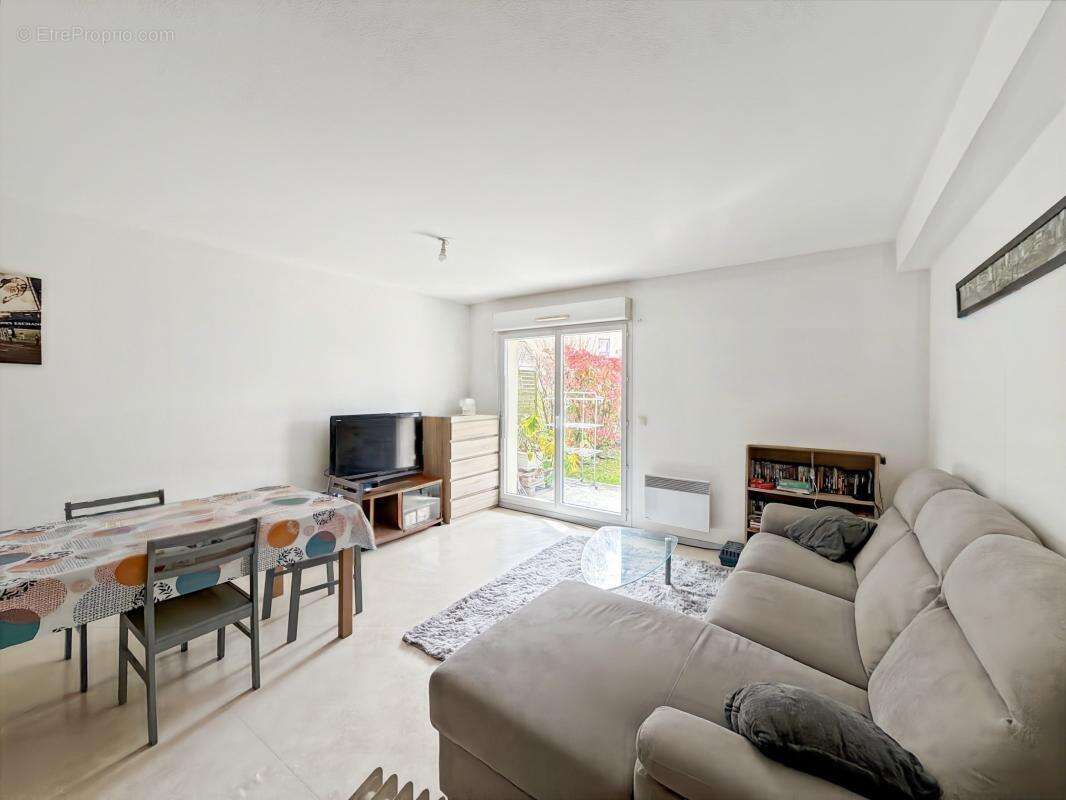 Appartement à CHAMPCEVINEL