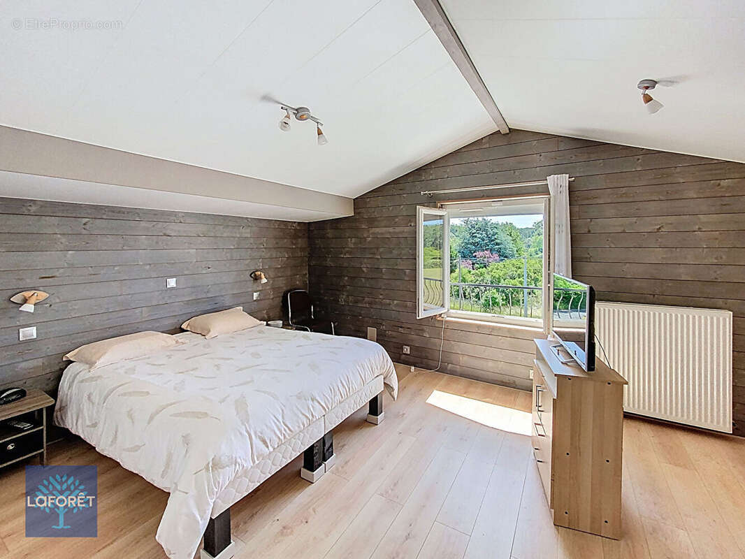 Maison à LEUVILLE-SUR-ORGE