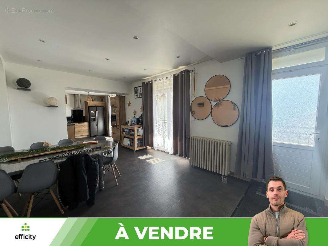 Maison à CIVRAY