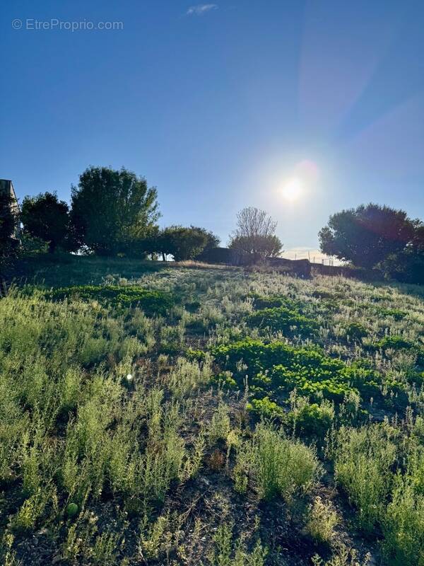 Terrain à AIX-EN-PROVENCE