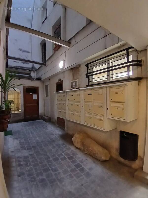 Commerce à PARIS-3E