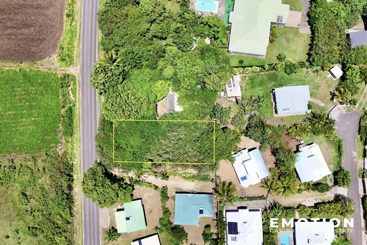 Terrain à SAINT-FRANCOIS