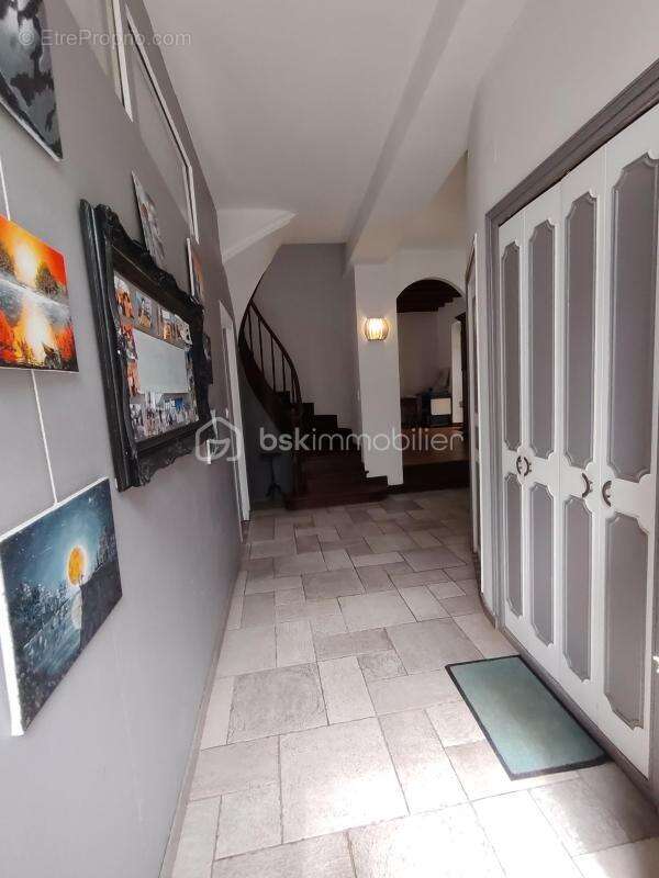 Maison de caractère centre ville - photo 8