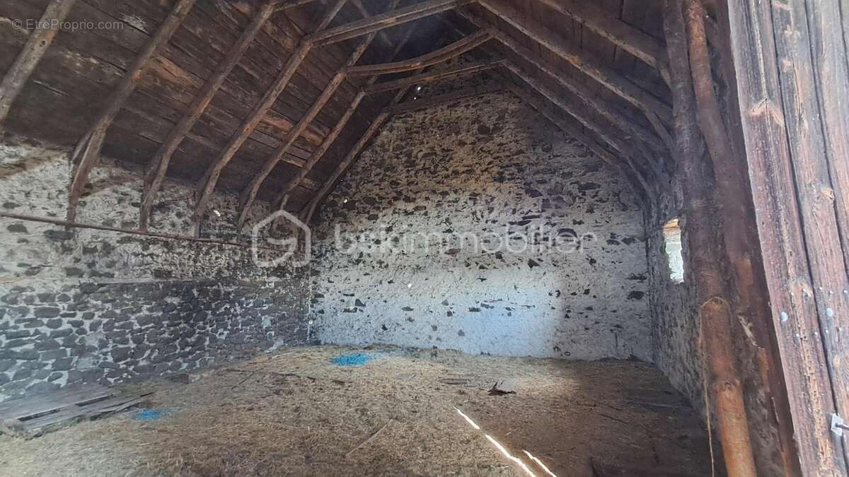 Maison à NEUSSARGUES-MOISSAC