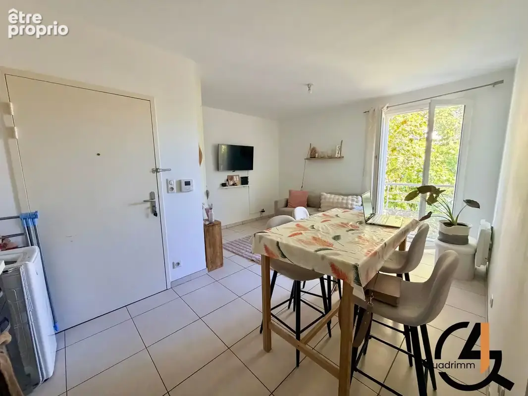 T2 récent (2015) au calme avec parking à Baillargues - photo 3