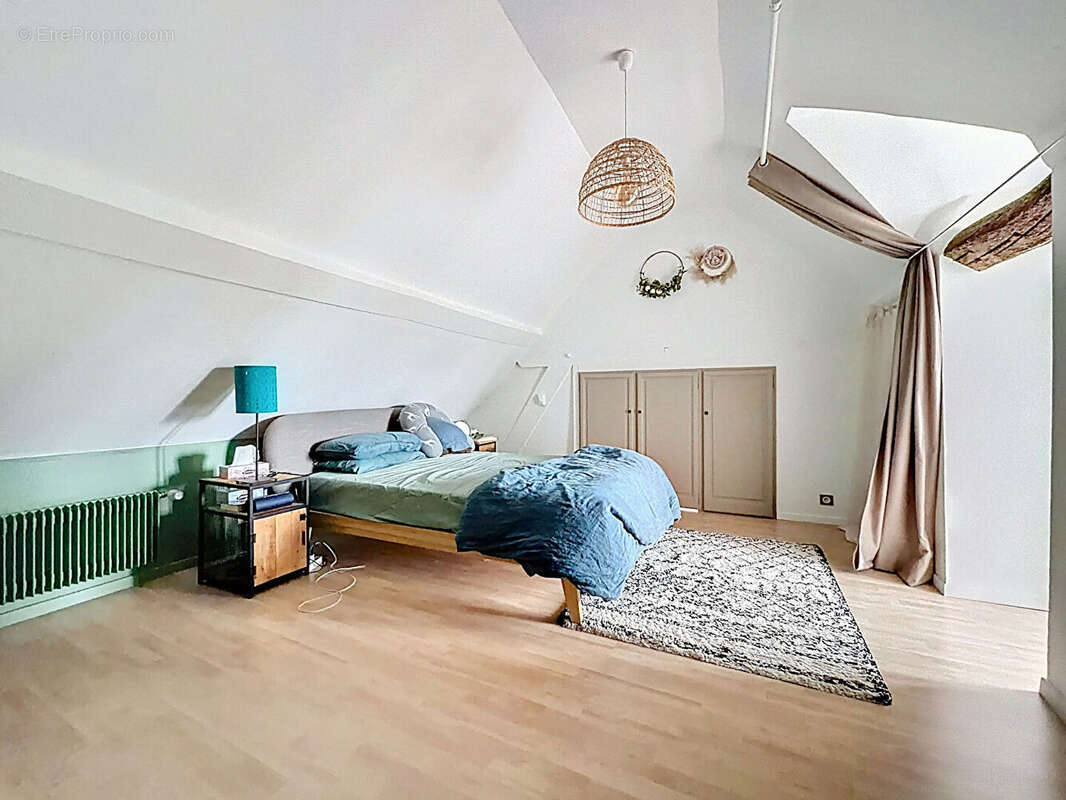 Maison à FRESNAY-LE-GILMERT