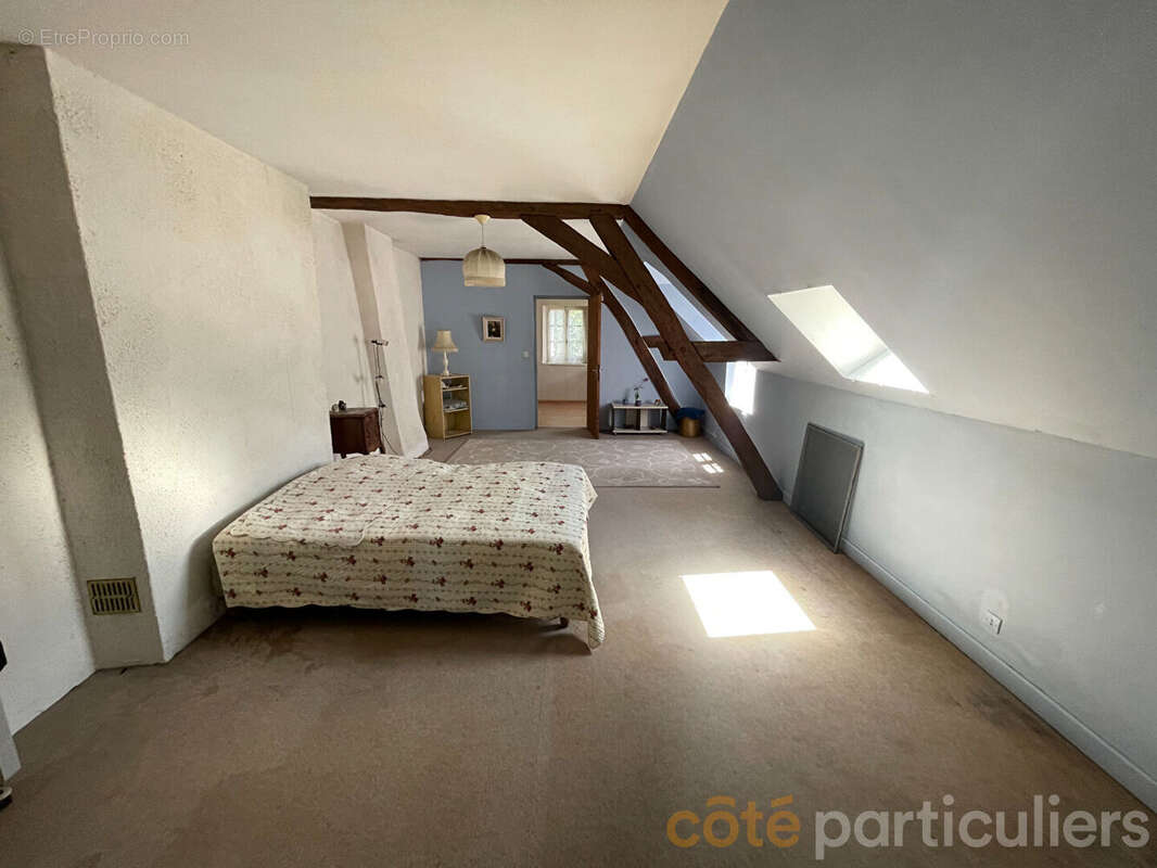 Maison à LA CHATRE