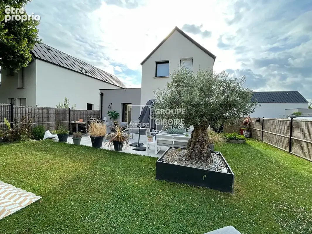 Photo Maison à La Chapelle-Des-Fougeretz au prix de 392 200€