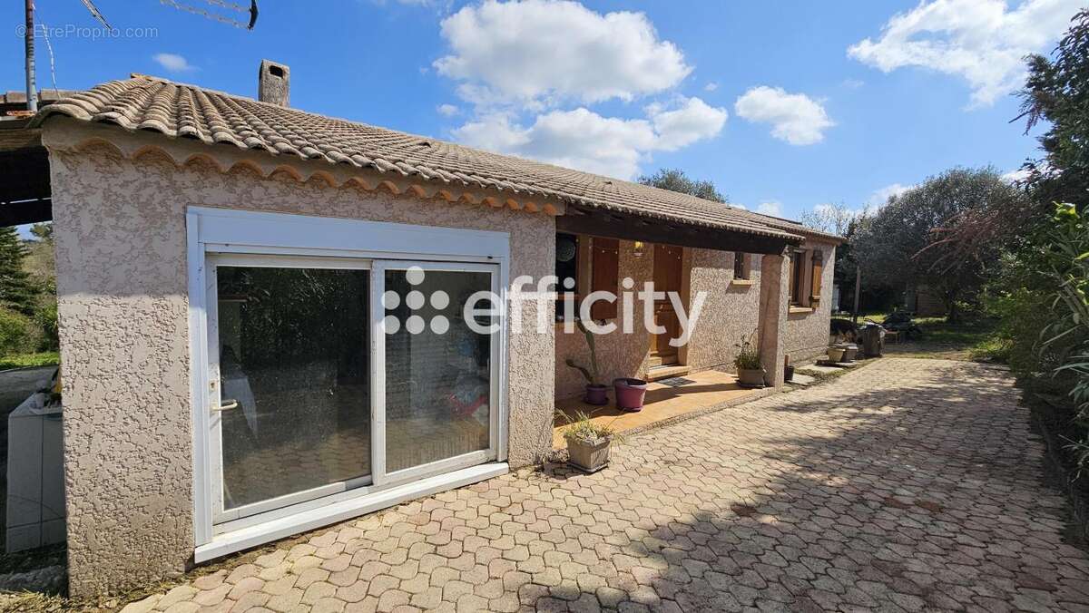 Maison à SAINT-PAUL-EN-FORET