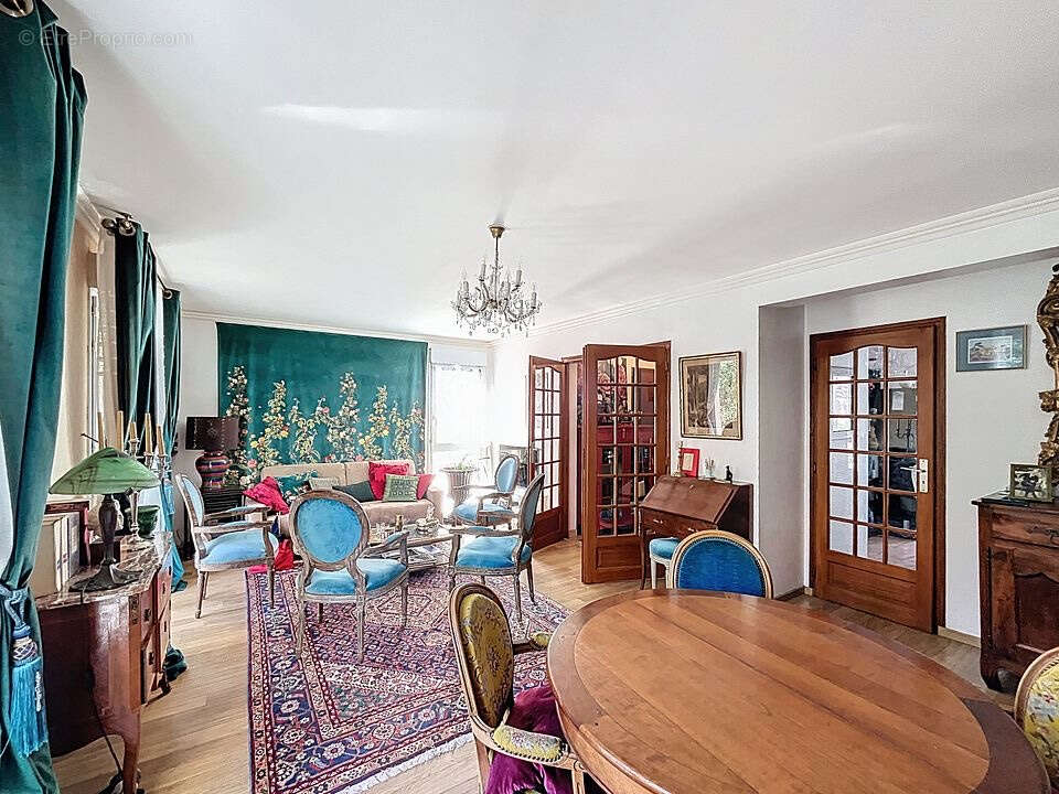 Appartement à CORBEIL-ESSONNES