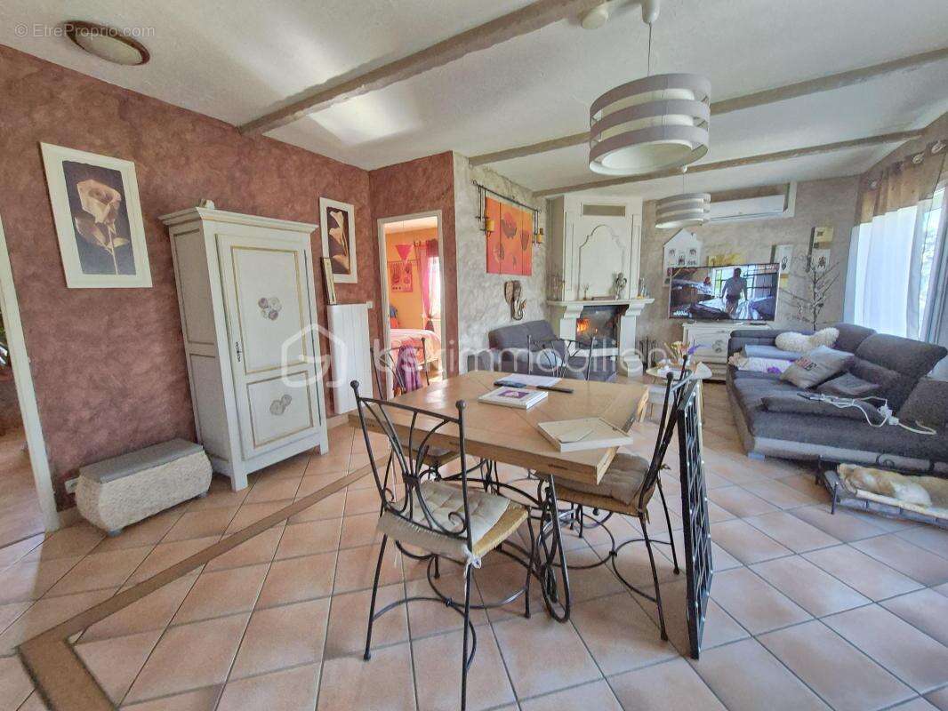 Maison à NEUVY-SUR-LOIRE