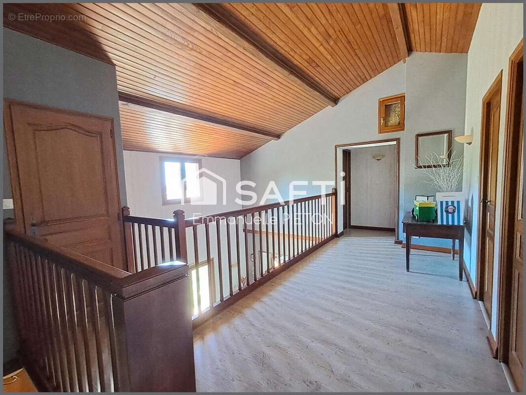 Photo 8 - Maison à MIREBEAU