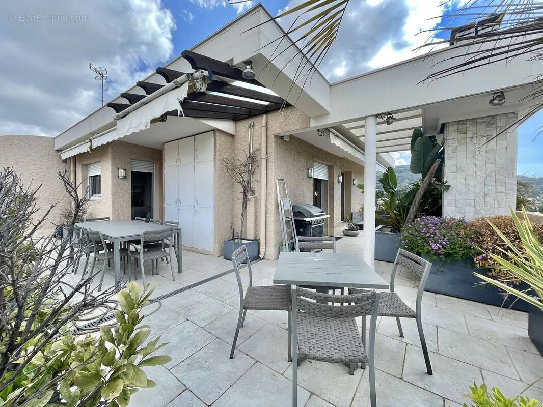 Appartement à LE CANNET