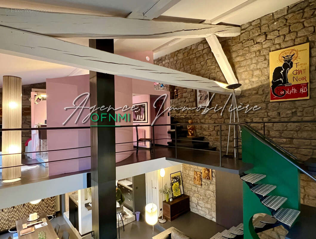 Appartement à SAINT-ETIENNE