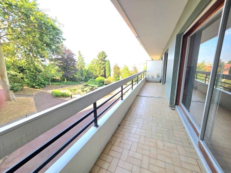 Appartement à CHAVILLE