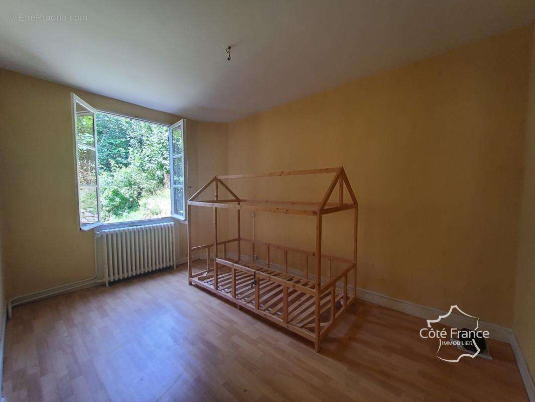 À vendre   Maison mitoyenne avec trois chambres et un  grand - photo 5