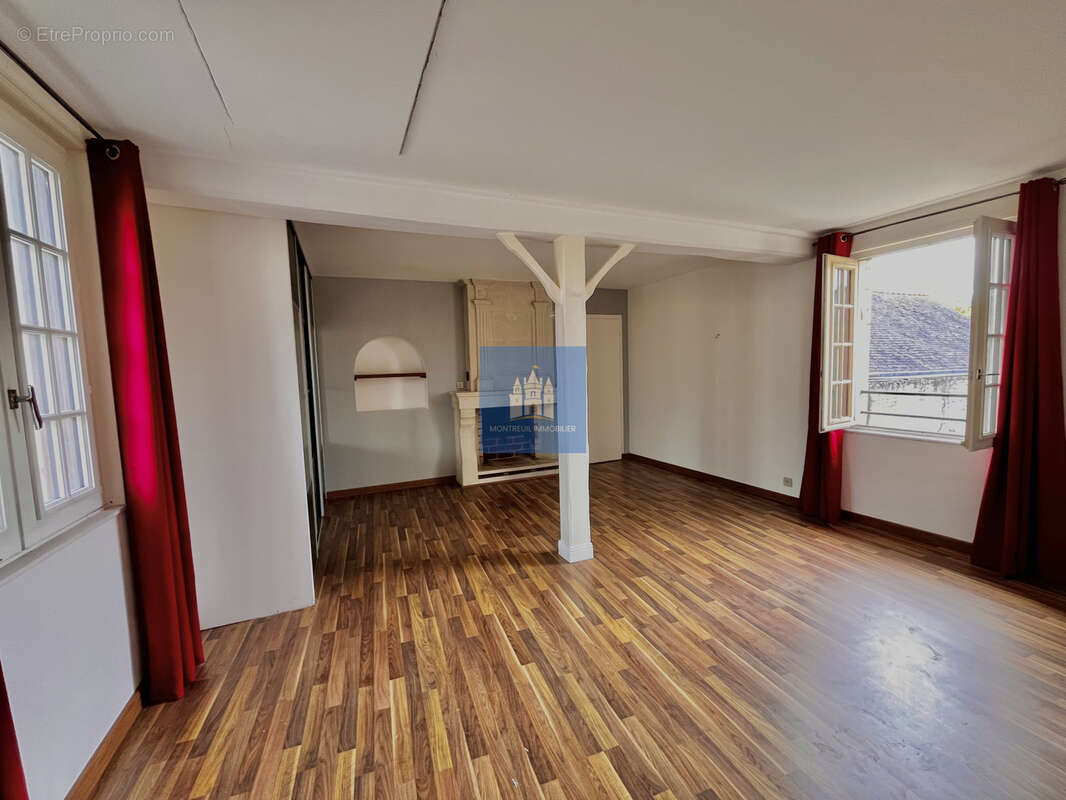 Maison à ANTOIGNE