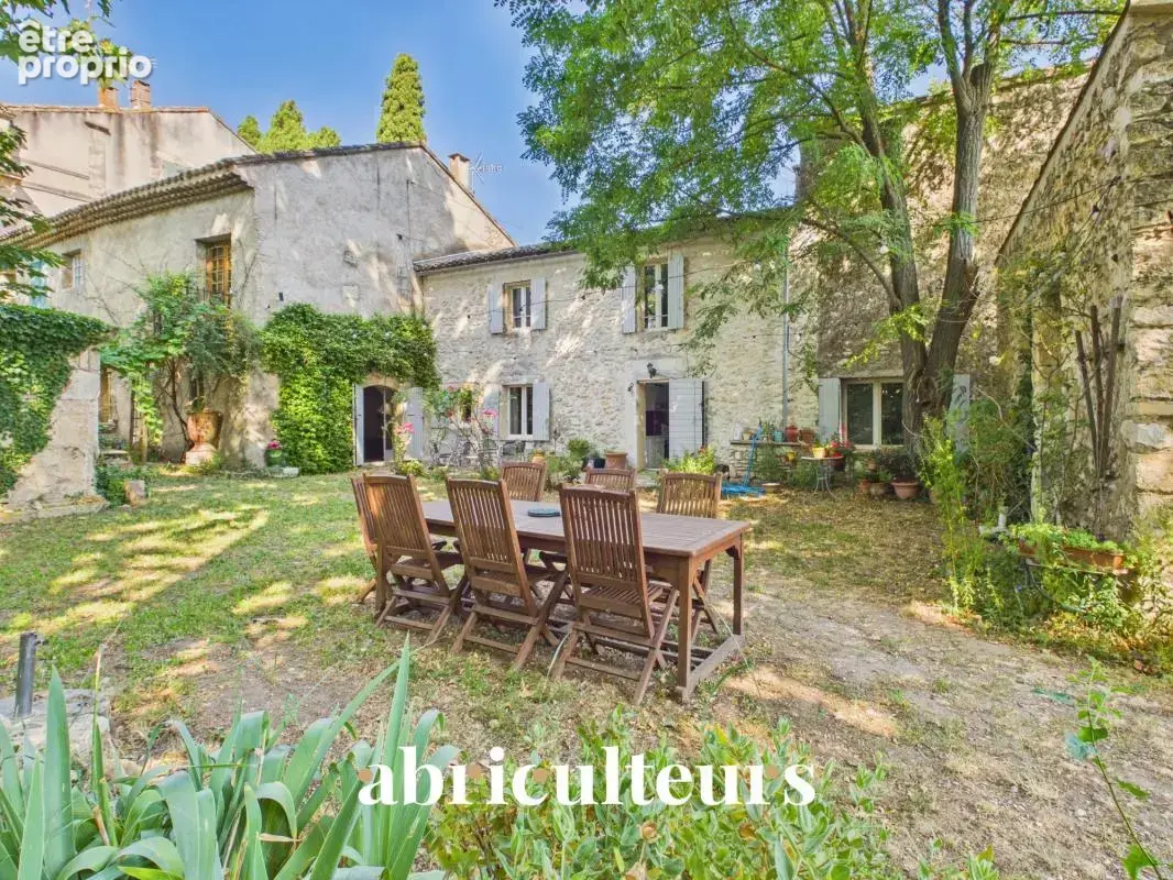 Mas provençal de 310 m² avec piscine et parc arboré de 7 880 m² — PNR des Alpilles - photo 19