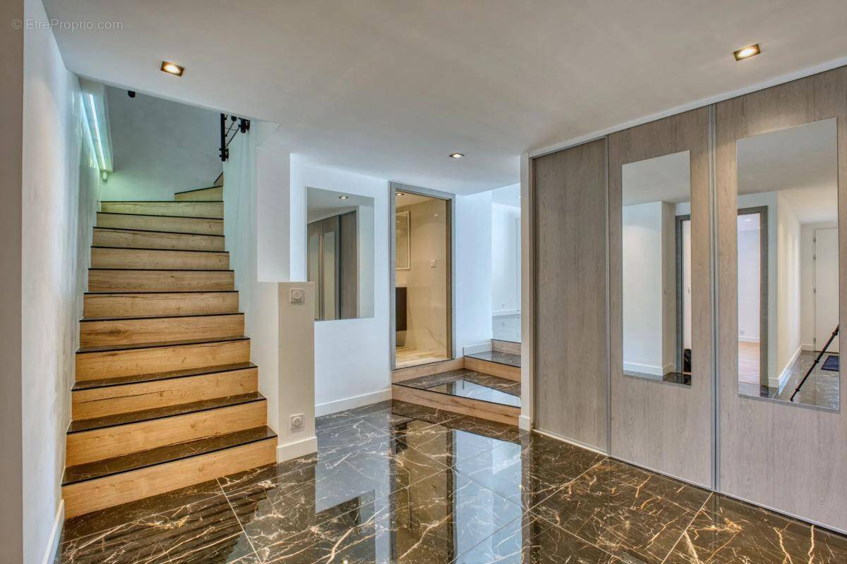 Maison à VAHL-LES-FAULQUEMONT