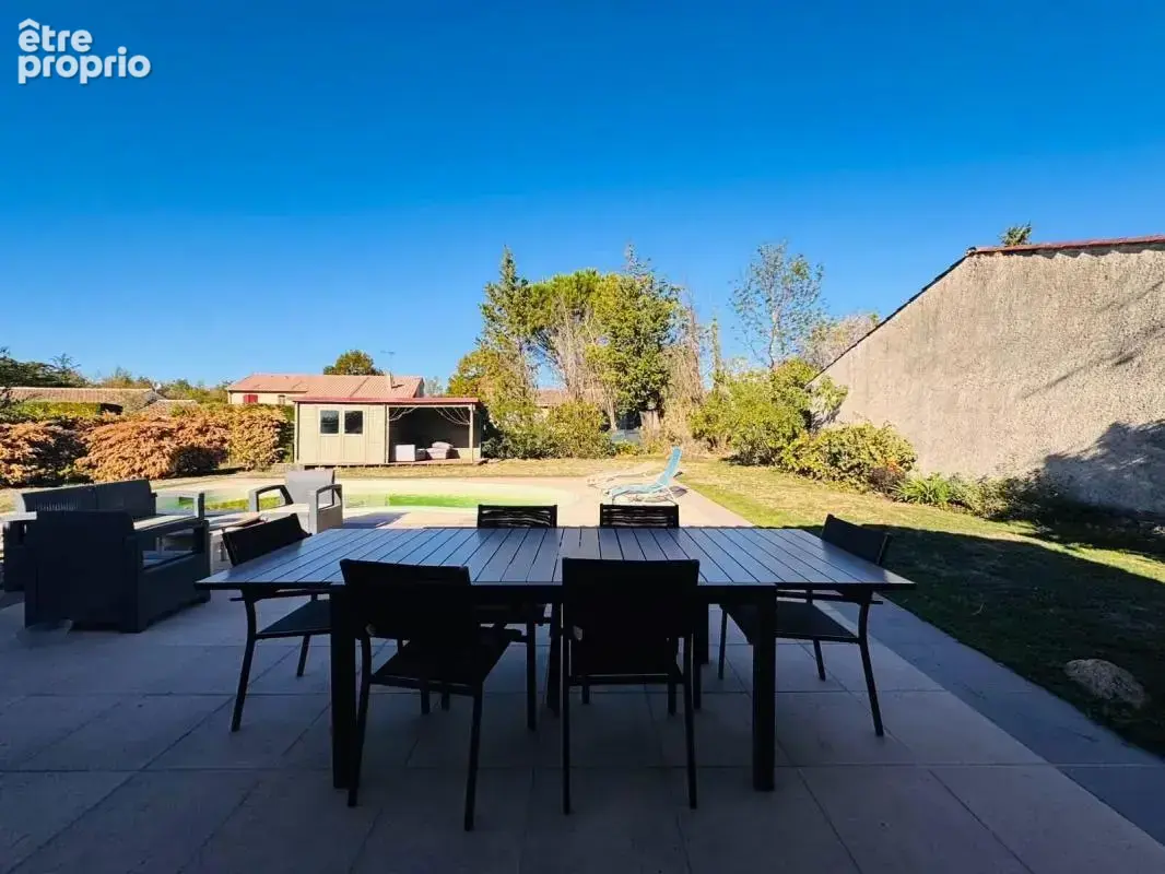 Maison de plain-pied avec piscine – environnement calme - photo 3