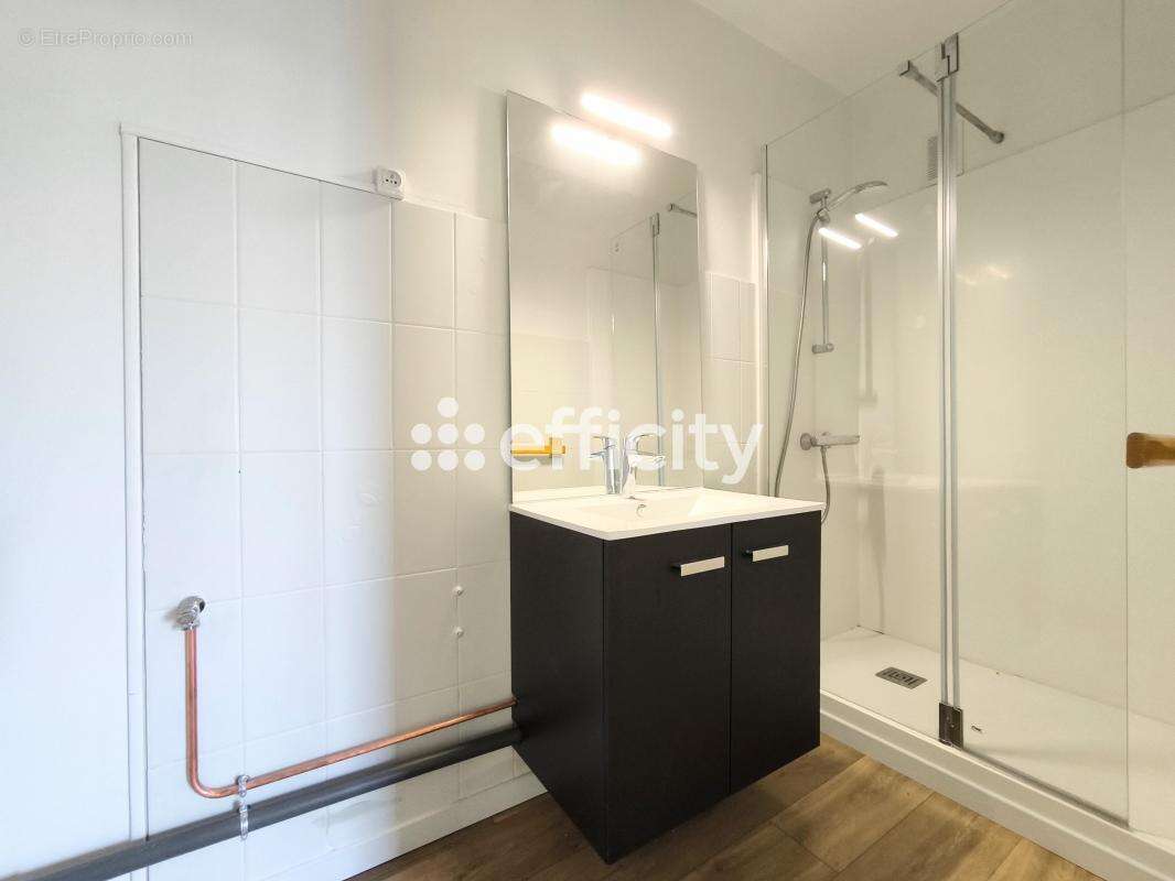 Appartement à BRIE-COMTE-ROBERT