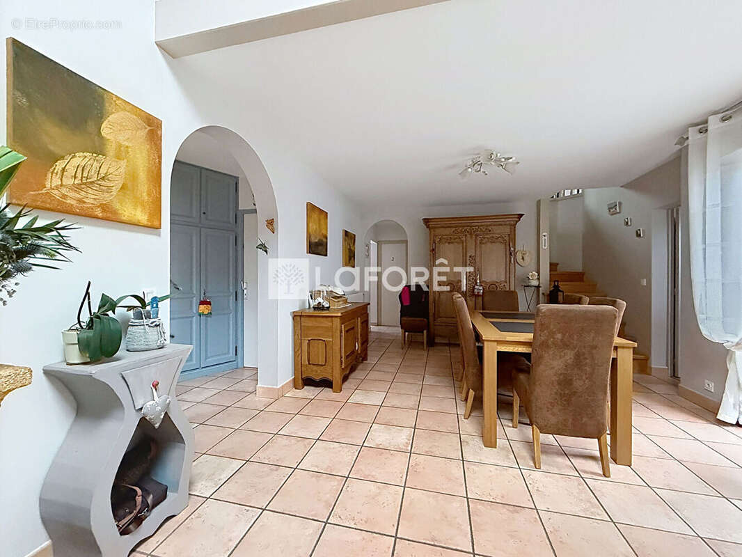 Maison à OUISTREHAM