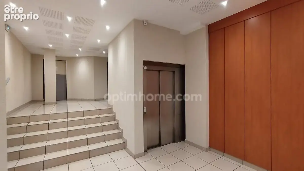 Appartement à vendre 5 pièces de 113 m² - BAR LE DUC - parking - ascenseur - photo 9