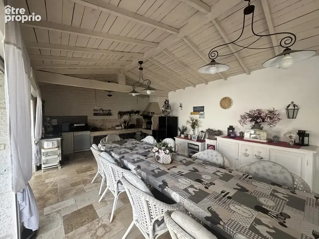 Maison de 120m2 avec Piscine en bordure de Tresques - photo 4