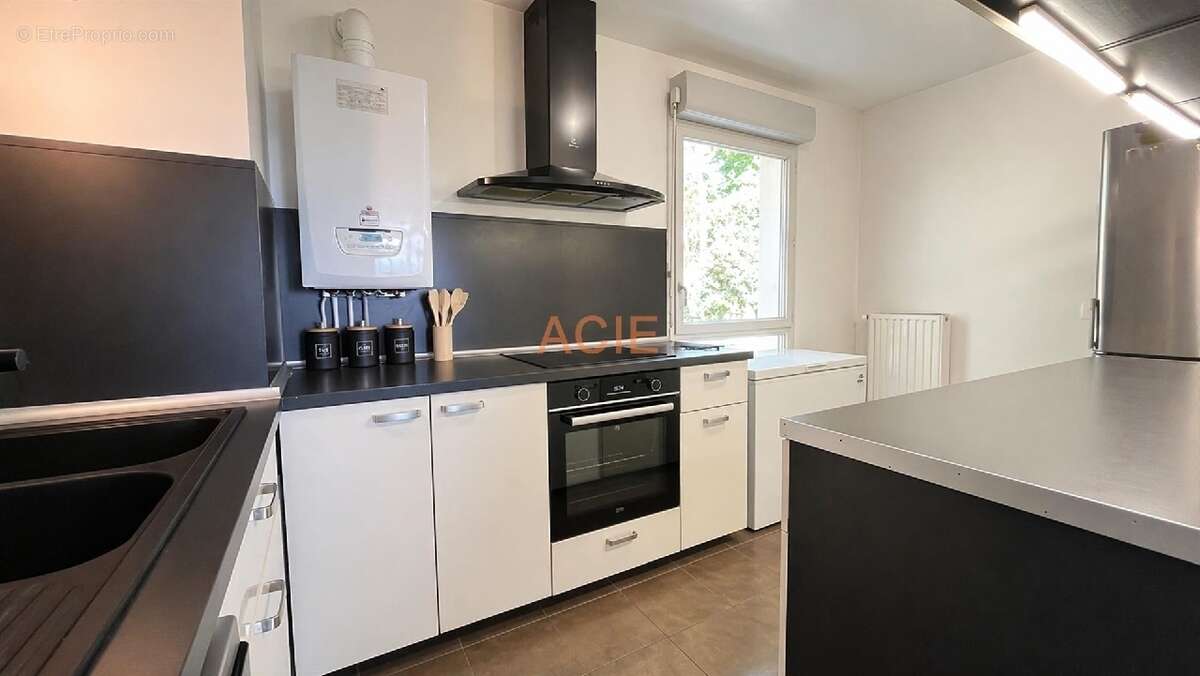 Appartement à LOUVRES