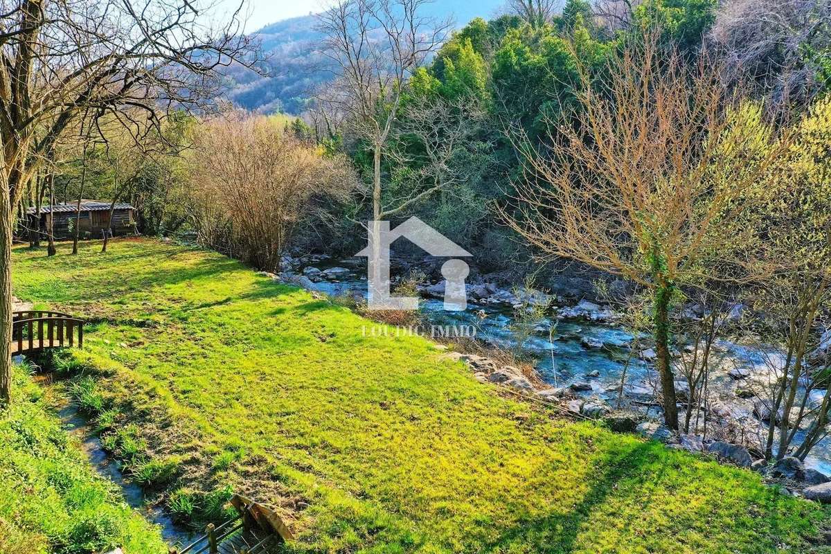 Maison à TOURRETTES-SUR-LOUP