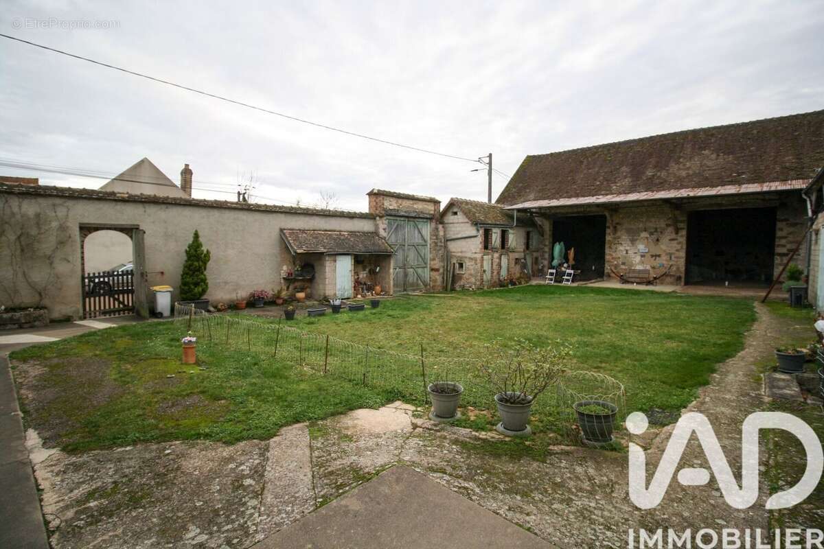Photo 8 - Maison à VINNEUF