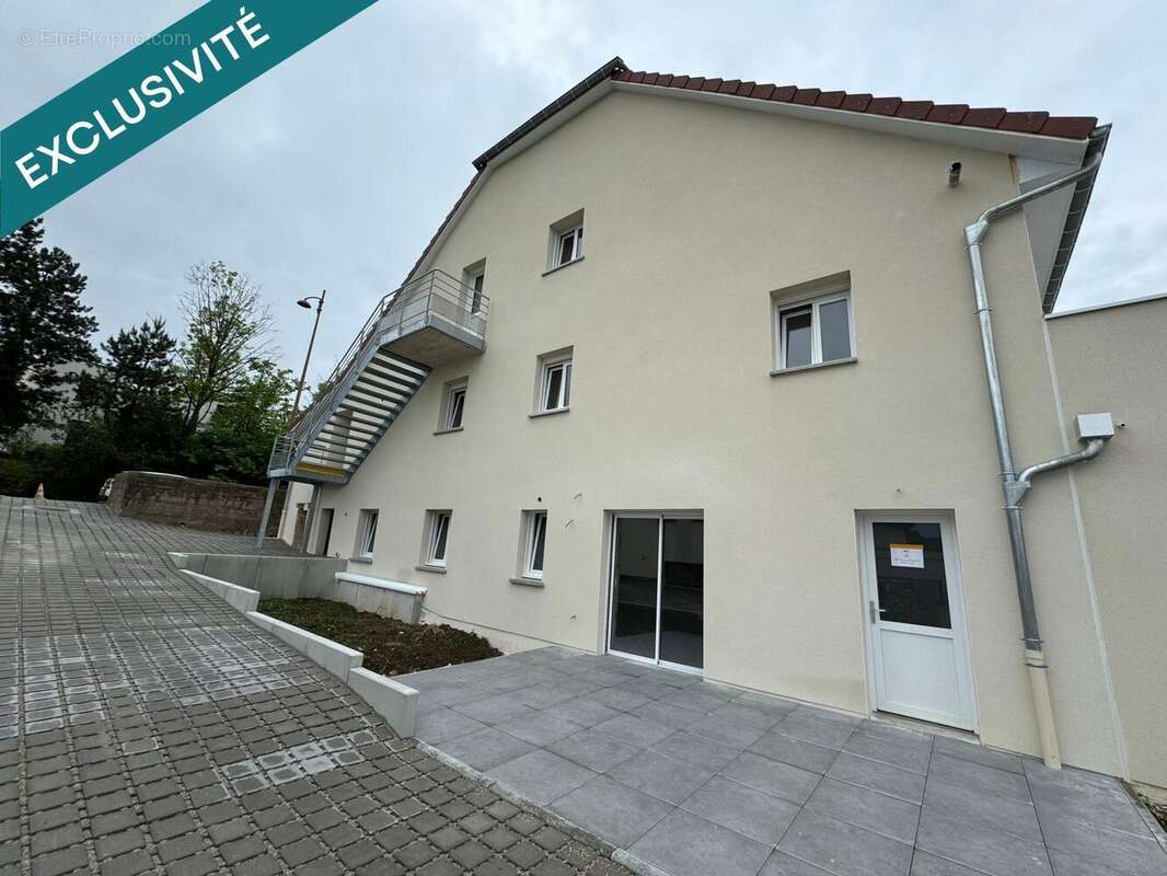Appartement 110 m² à Pouilley-Les-Vignes  - photo 2