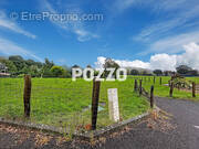 Terrain à SAINT-POIS