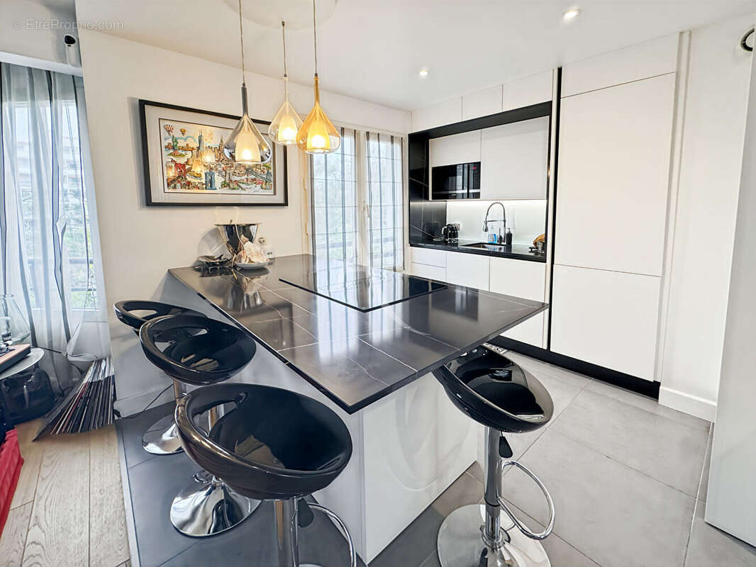 Appartement à PARIS-12E