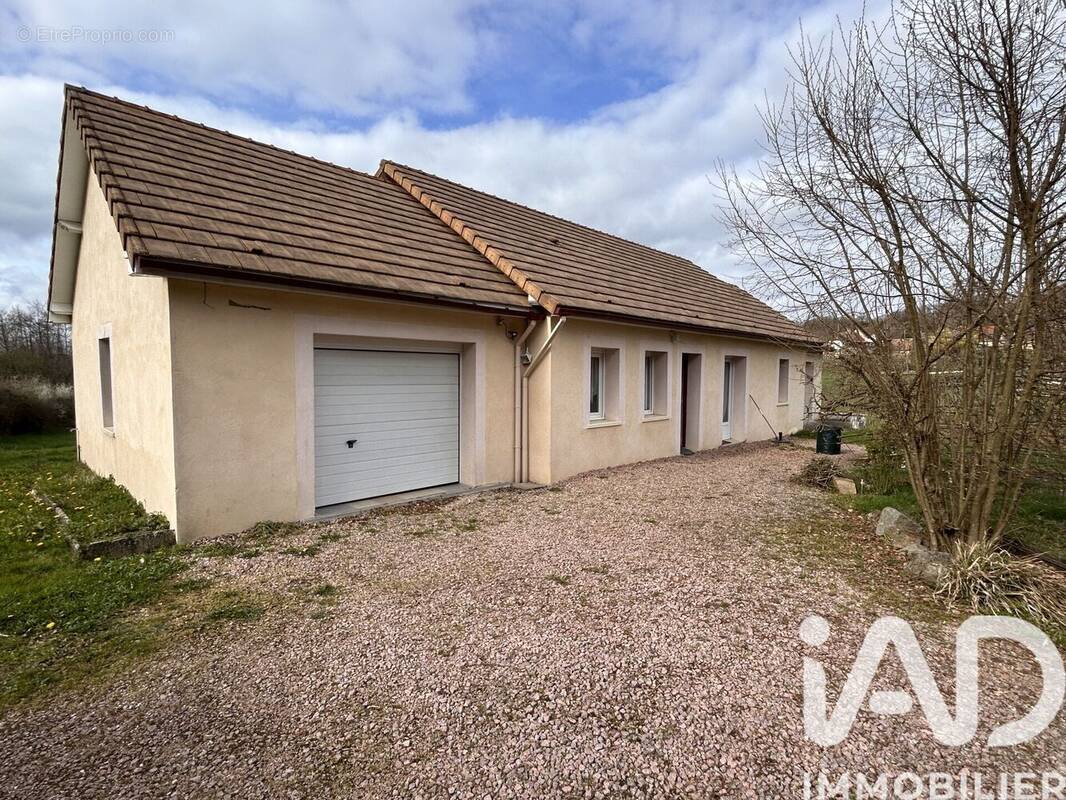 Photo 1 - Maison à CURGY