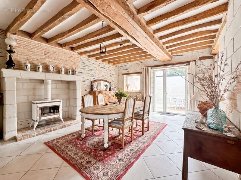 Maison à LES PONTS-DE-CE