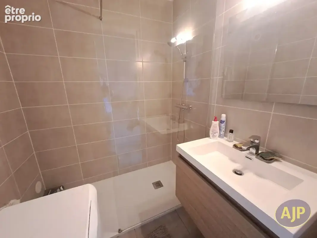 CHALLANS - Appartement 2 chambres - photo 7
