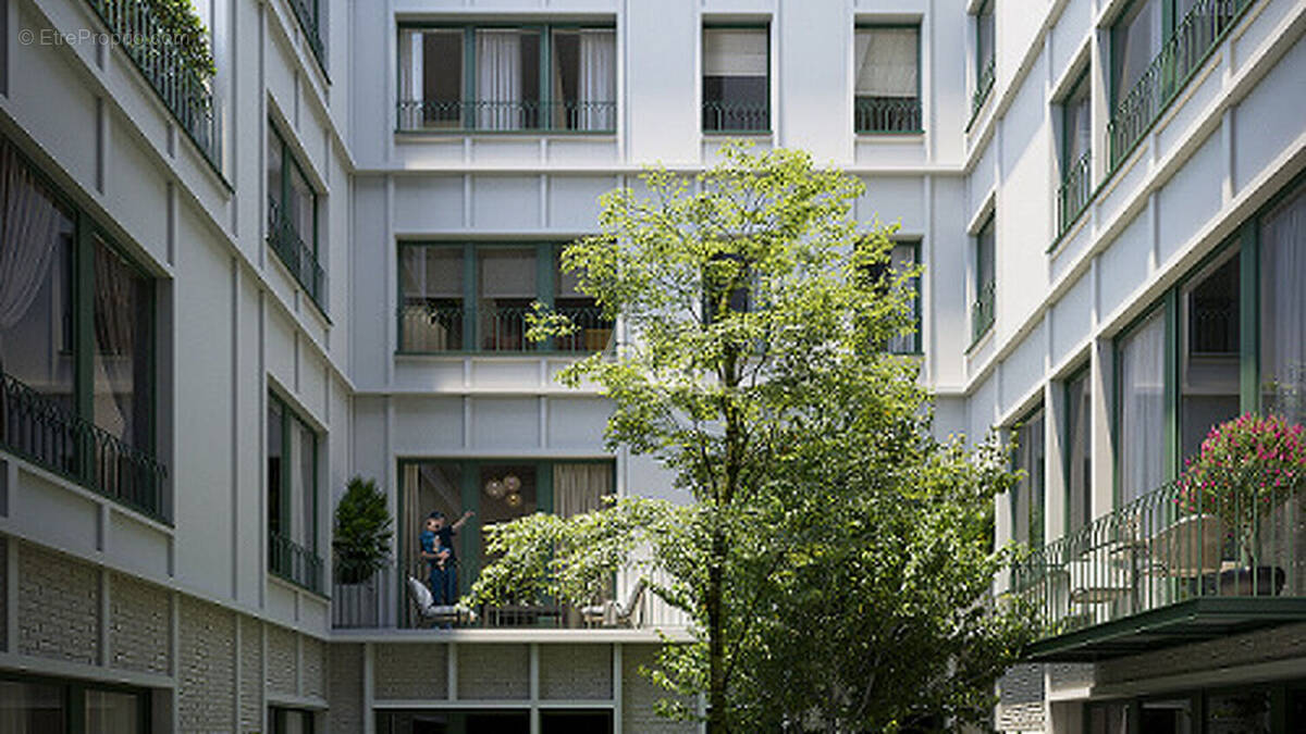 Appartement à COURBEVOIE